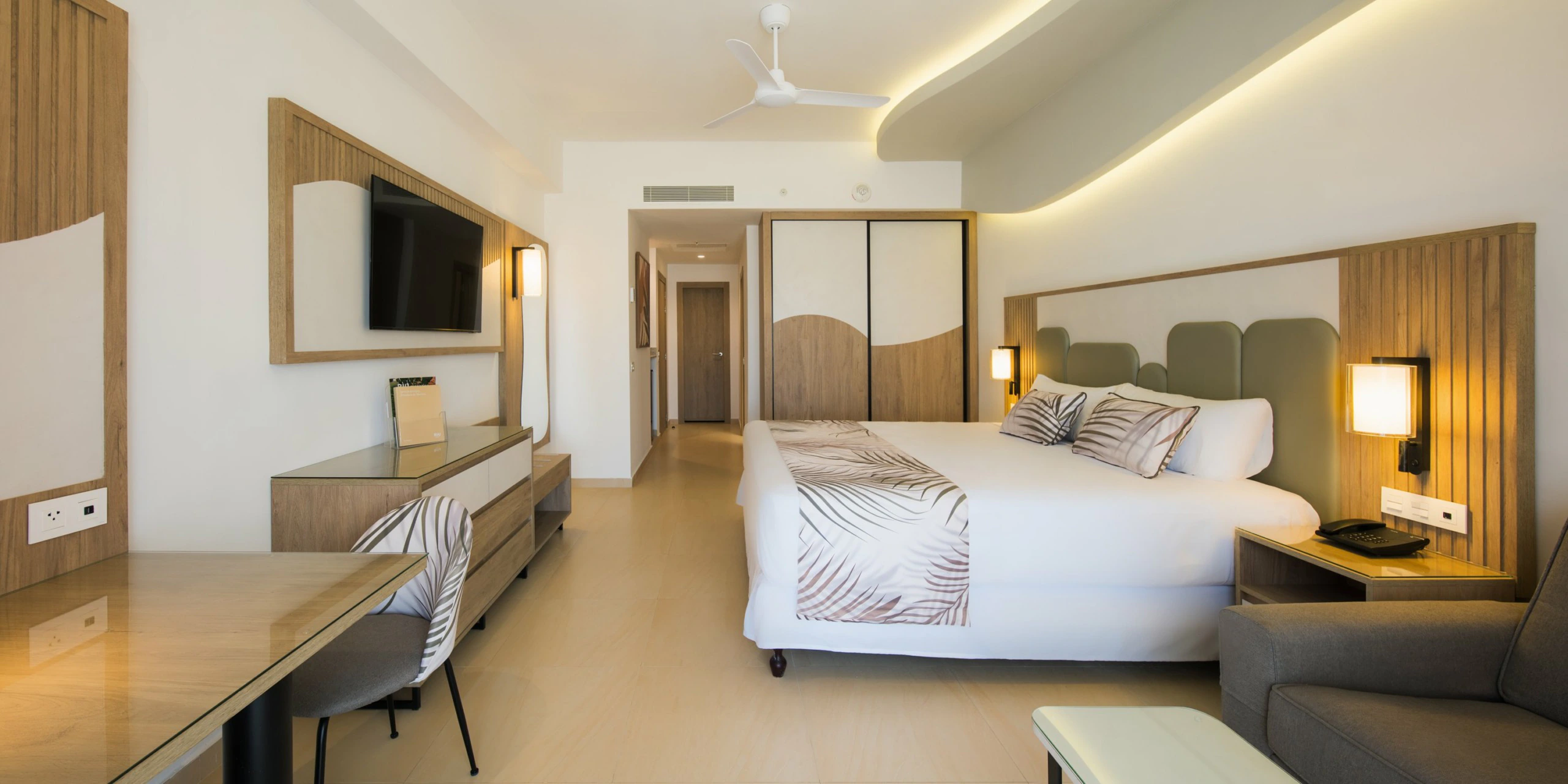 Riu Palace Aquarelle King Size Room 2